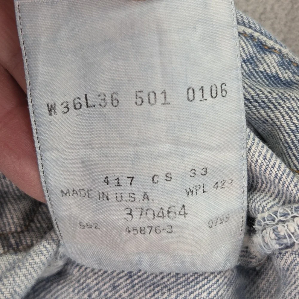 Vintage Levis 501 Jeans Mens Light Wash Straight Altered Hem USA 90s Fits 32x29